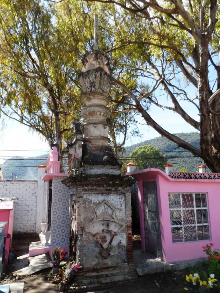 Tumba de Enedina García un lugar de muchas leyendas - Diario del Sur |  Noticias Locales, Policiacas, sobre México, Chiapas y el Mundo