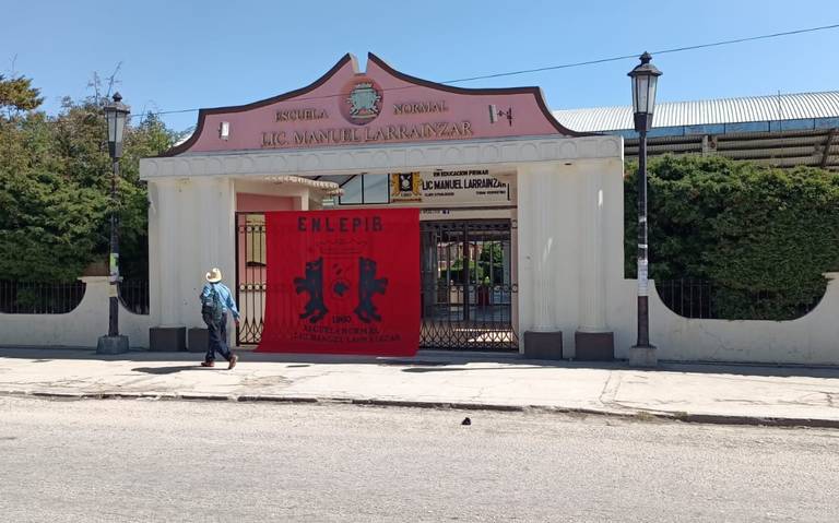 Alumnos de Normal Larrainzar toman las instalaciones en San Cristóbal - El  Heraldo de Chiapas | Noticias Locales, Policiacas, sobre México, Chiapas y  el Mundo