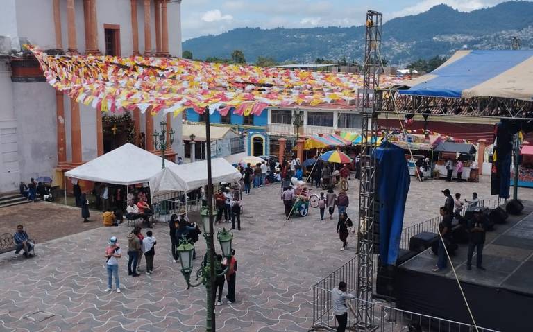 Barrio de la Merced está de fiesta en San Cristóbal Cientos de feligreses  visitan la imagen en la iglesia del barrio - El Heraldo de Chiapas |  Noticias Locales, Policiacas, sobre México,