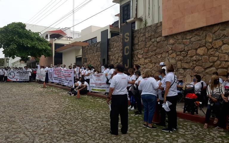 Pensionados y jubilados del IMSS protestan por adeudos en la SCJN de Tuxtla  - El Heraldo de Chiapas | Noticias Locales, Policiacas, sobre México,  Chiapas y el Mundo